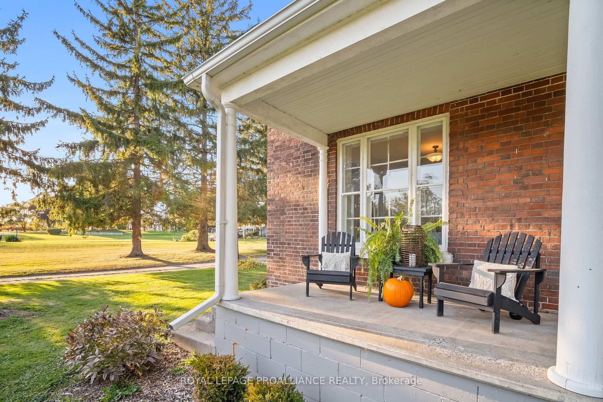 1153 Baulch Road photo 3