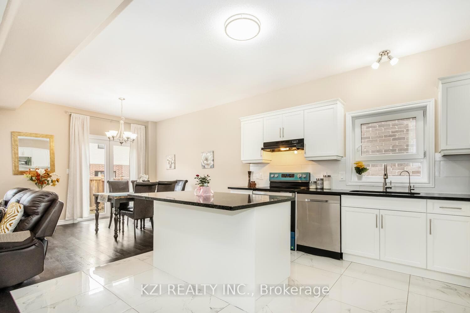 67 Honey Street photo 10