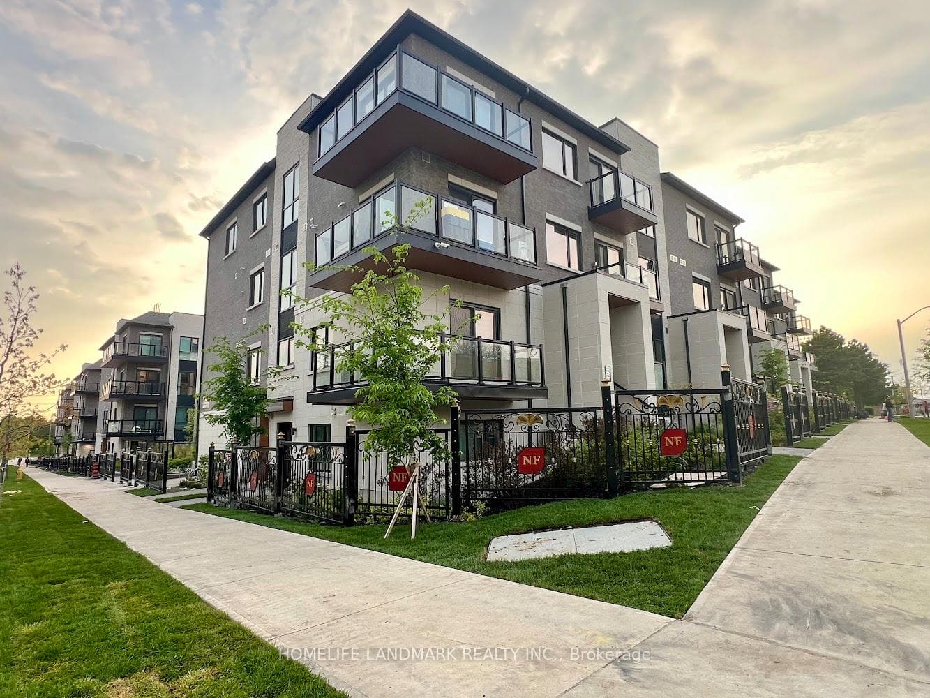 200 Chester Le Boulevard Unit D301 photo 2