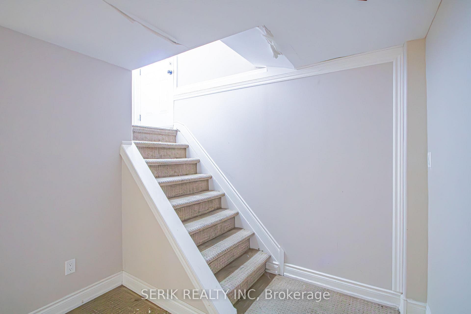 122 Fundy Avenue photo 21