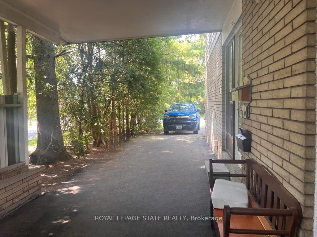 1199 Nottingham Avenue photo 21