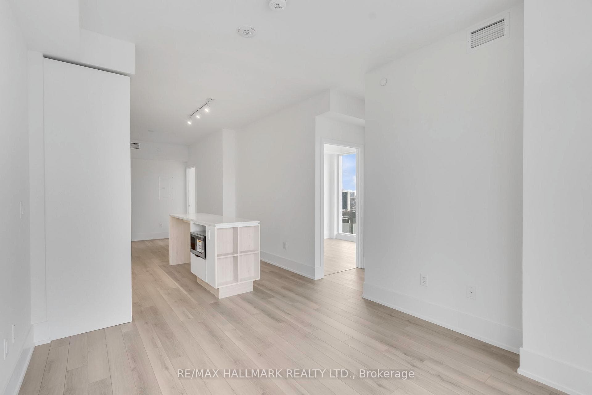 89 Church Street Unit 2107 photo 9