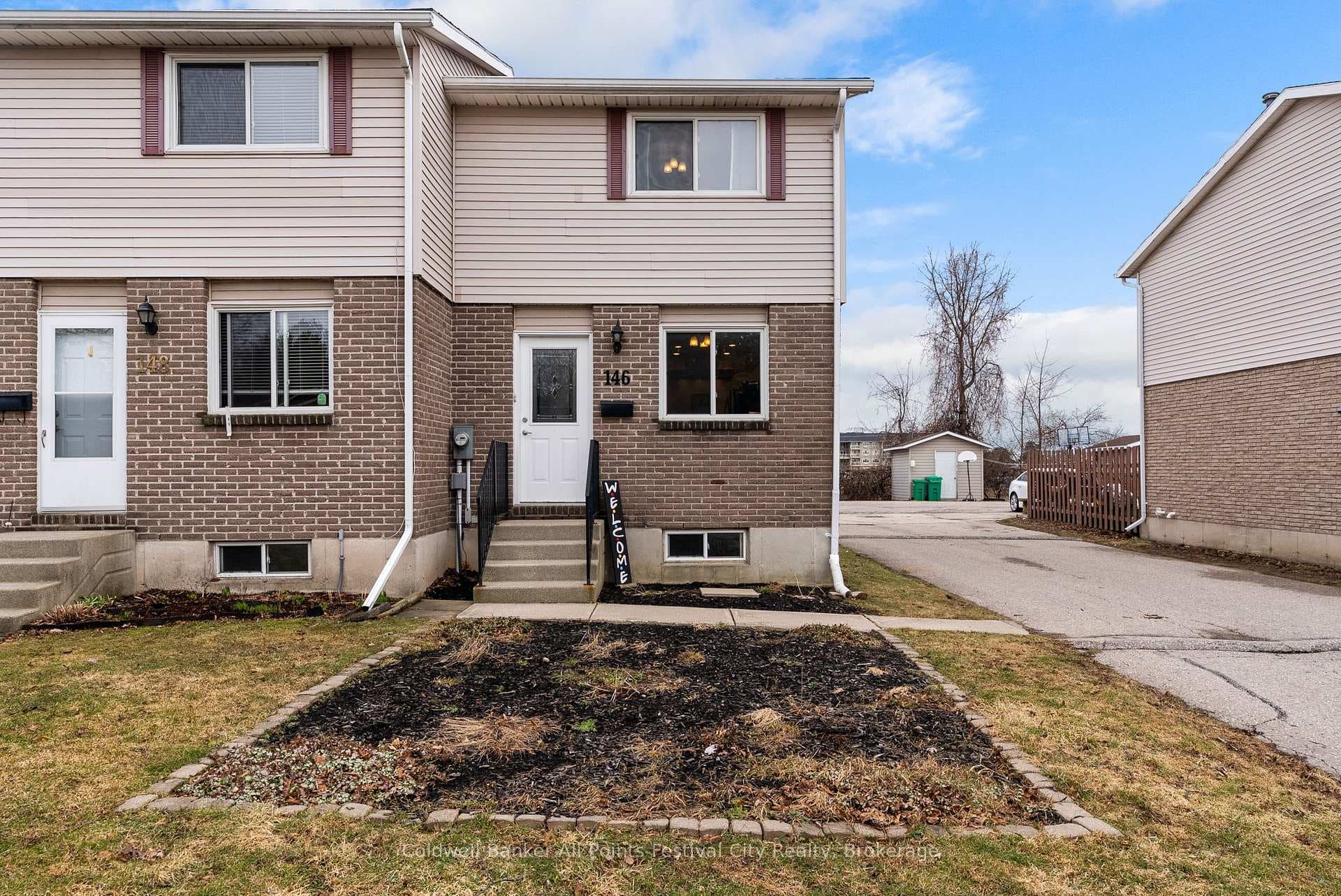 146 Bennett Street photo 4