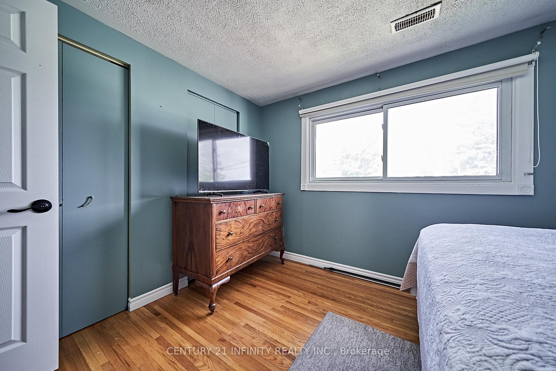 616 Holland Street photo 16