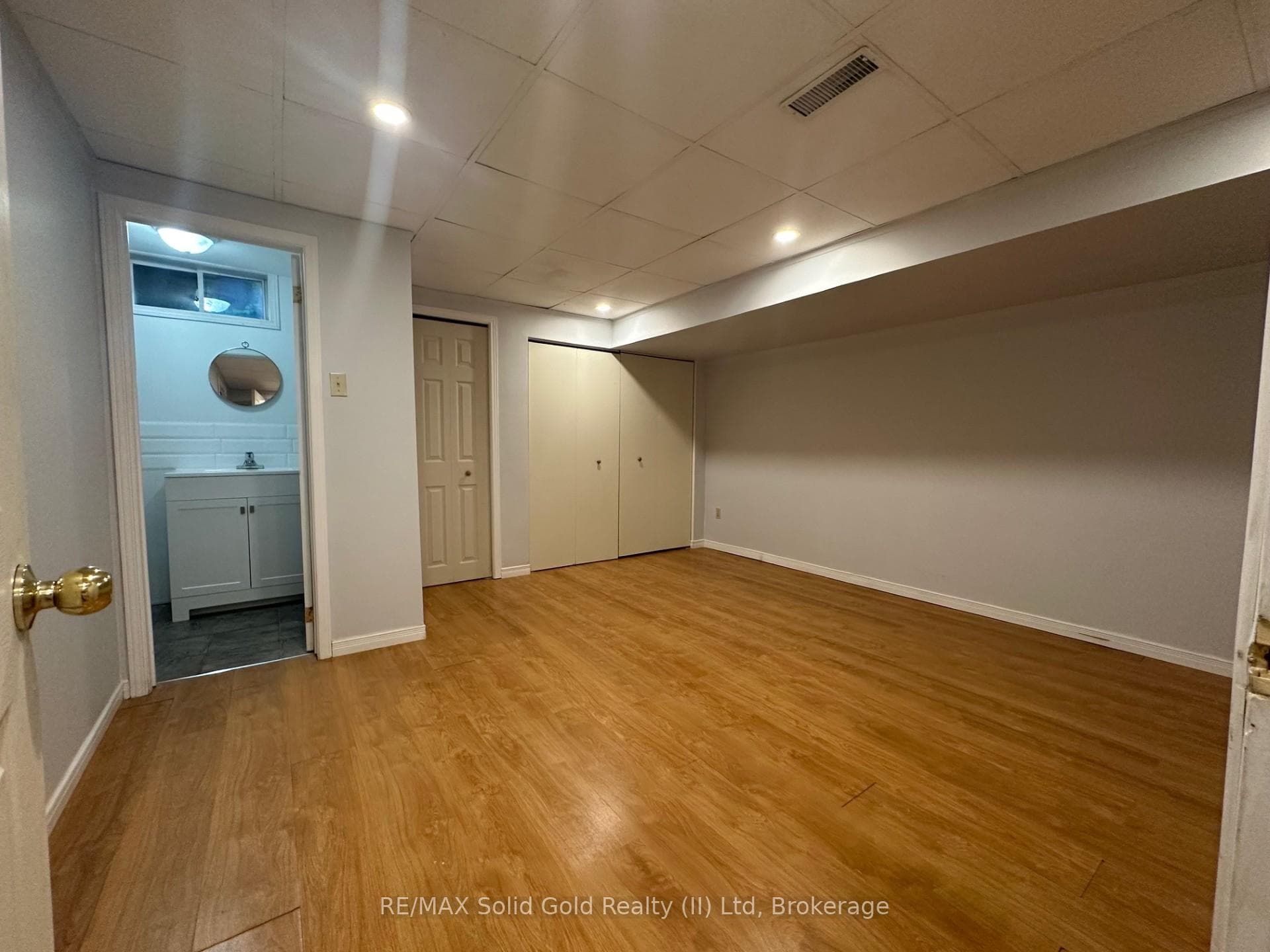 440 Pioneer Drive Unit 8 photo 18