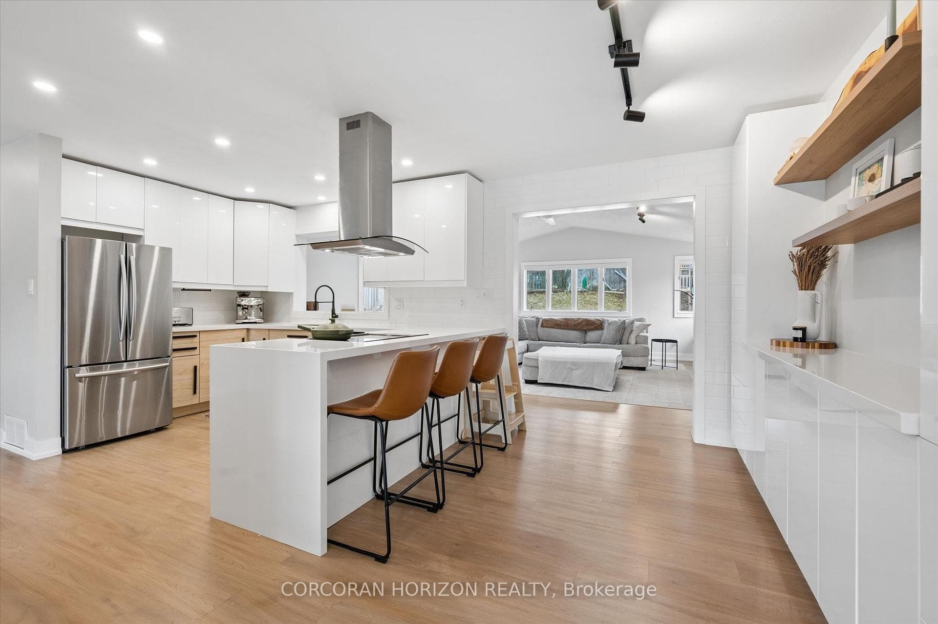 220 Mayfield Avenue photo 8