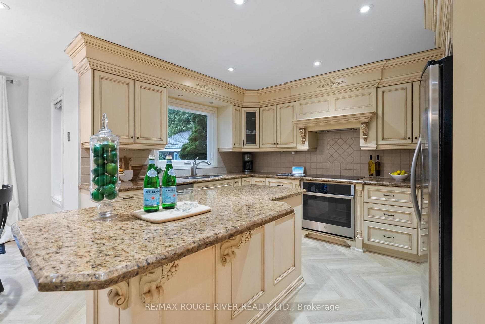 45 Kennett Drive photo 10