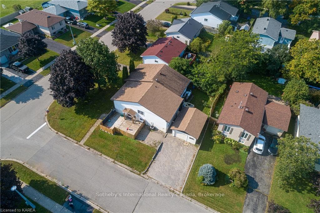 761 COLONEL CURRY Drive photo 24