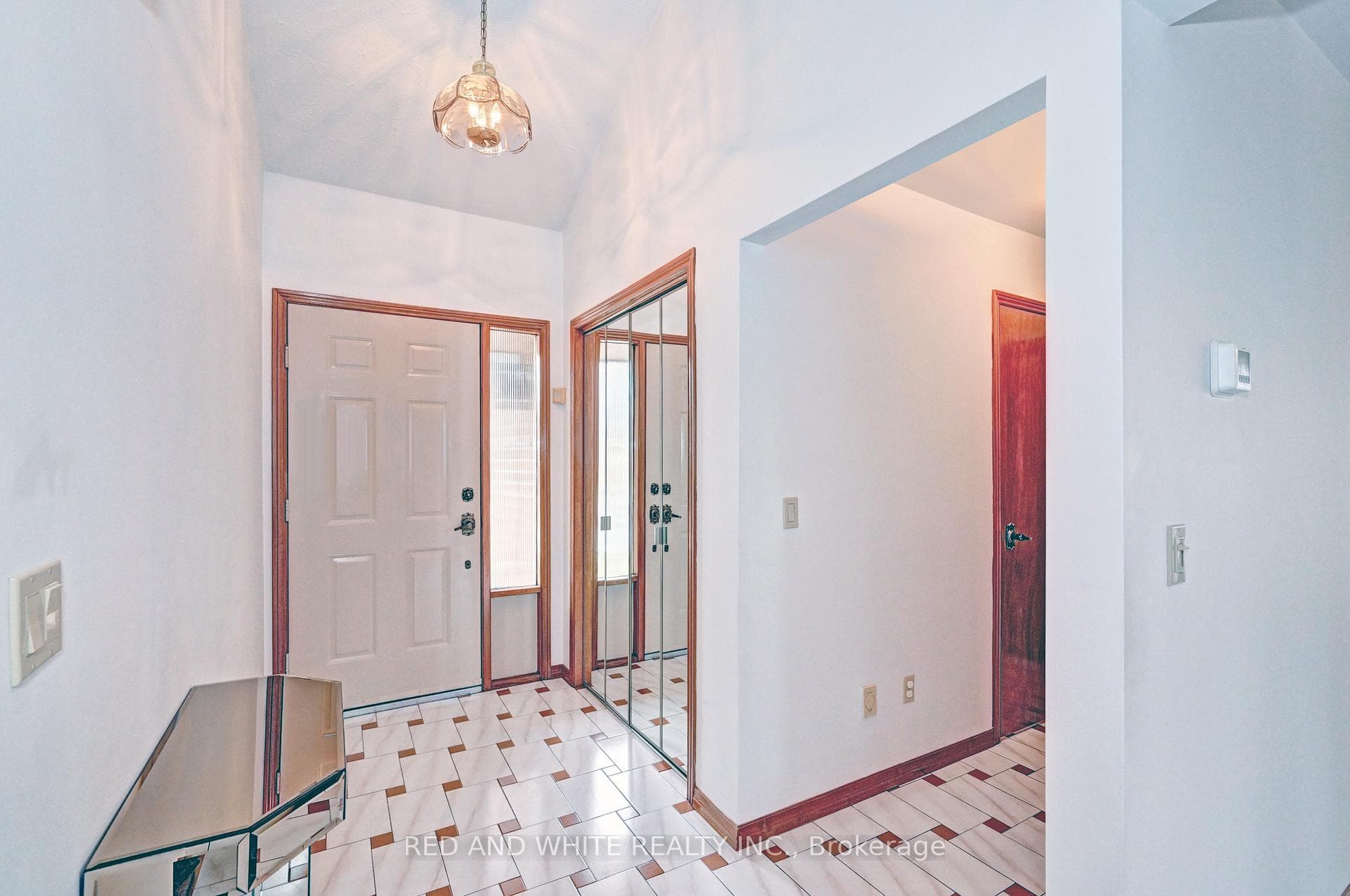 38 Burton Road photo 26