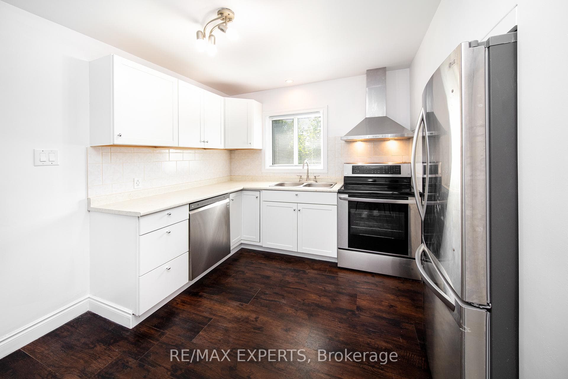 4 Larchmere Avenue Unit Upper photo 8