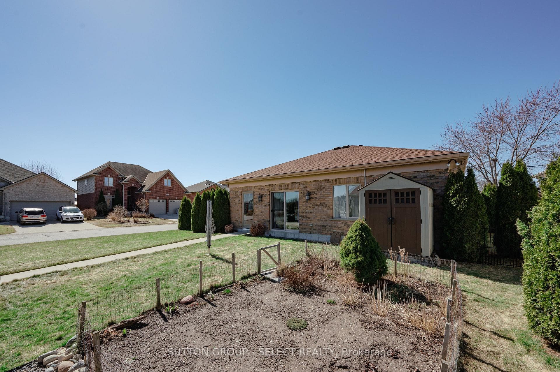32 Robin Street photo 18