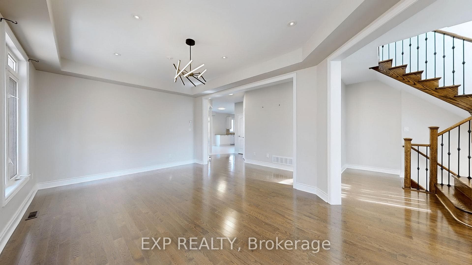 955 Ernest cousins Circle photo 3