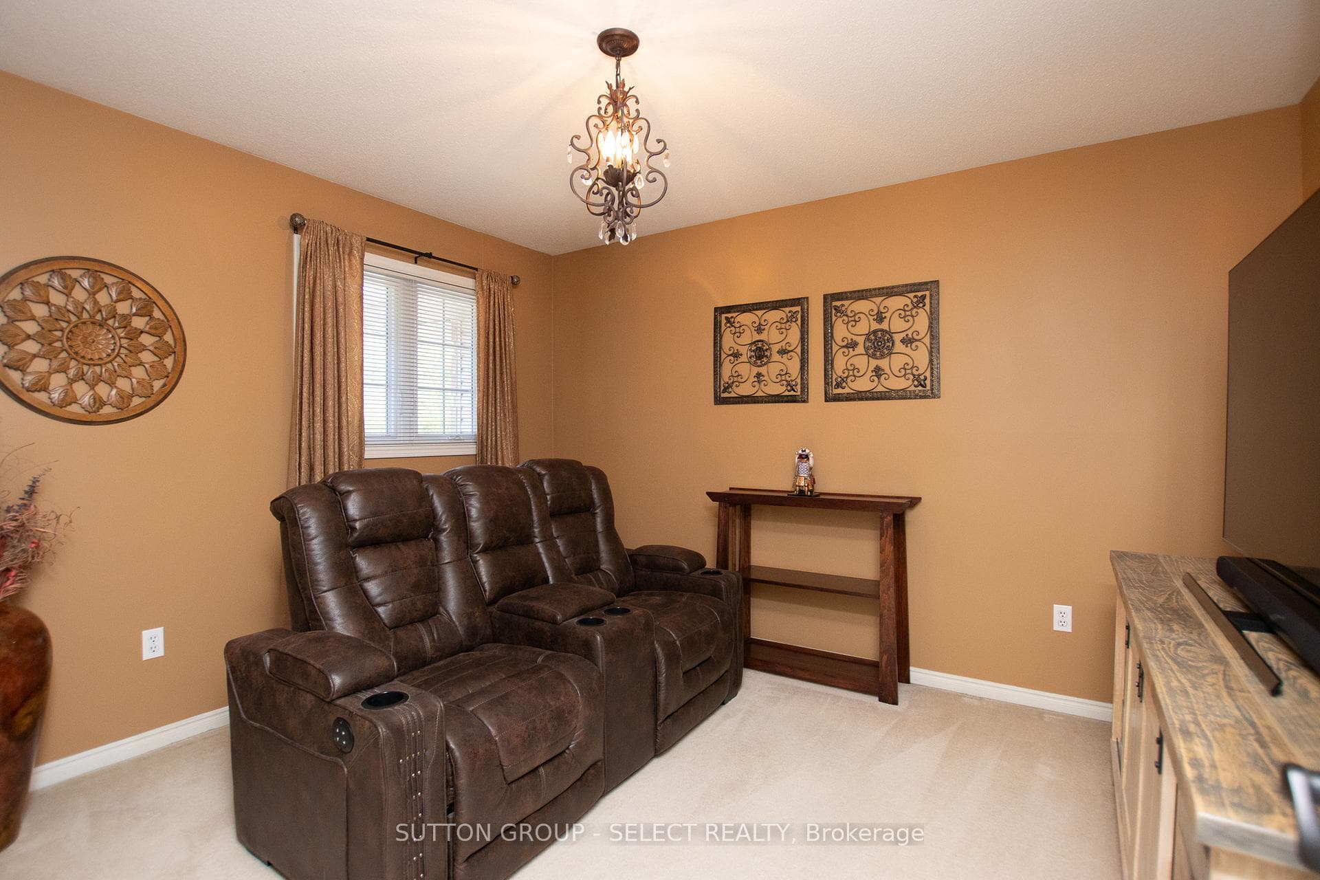 828 Shelborne Street photo 24