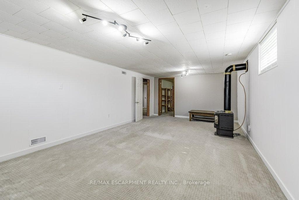 483 Greenhill Avenue photo 25