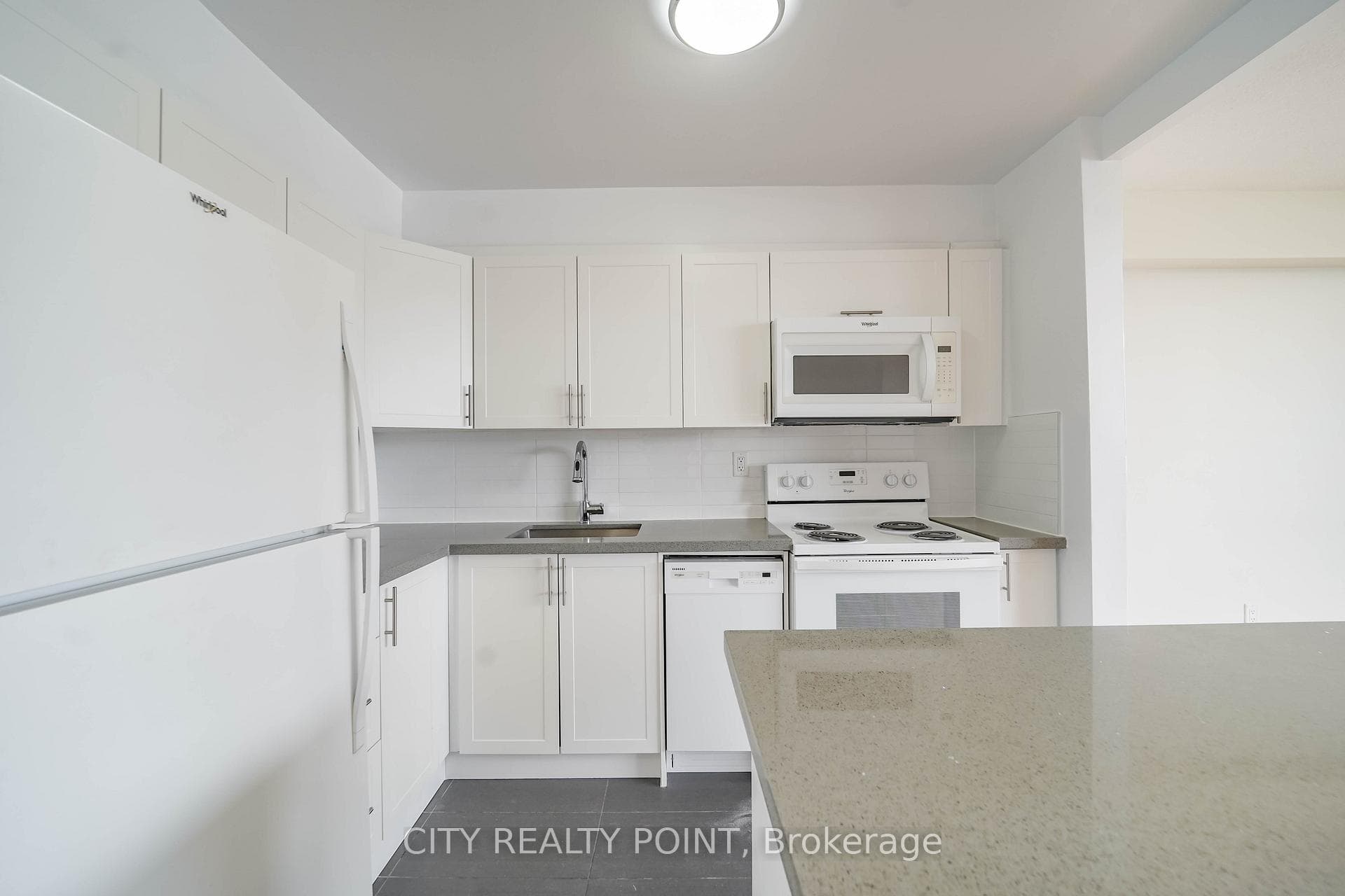 666 Spadina Avenue Unit 1101 photo 4