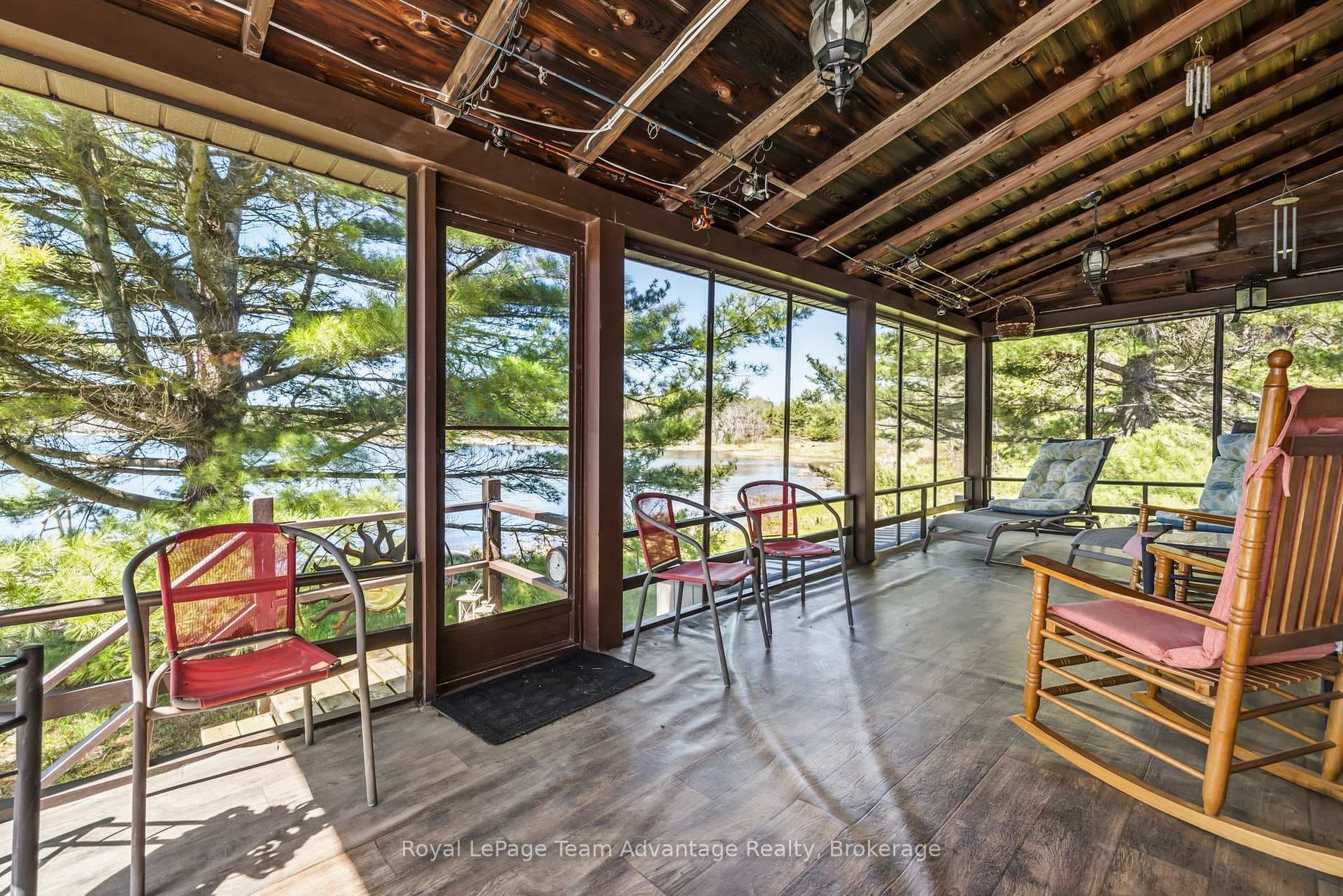 121 Rattlebear Drive photo 12