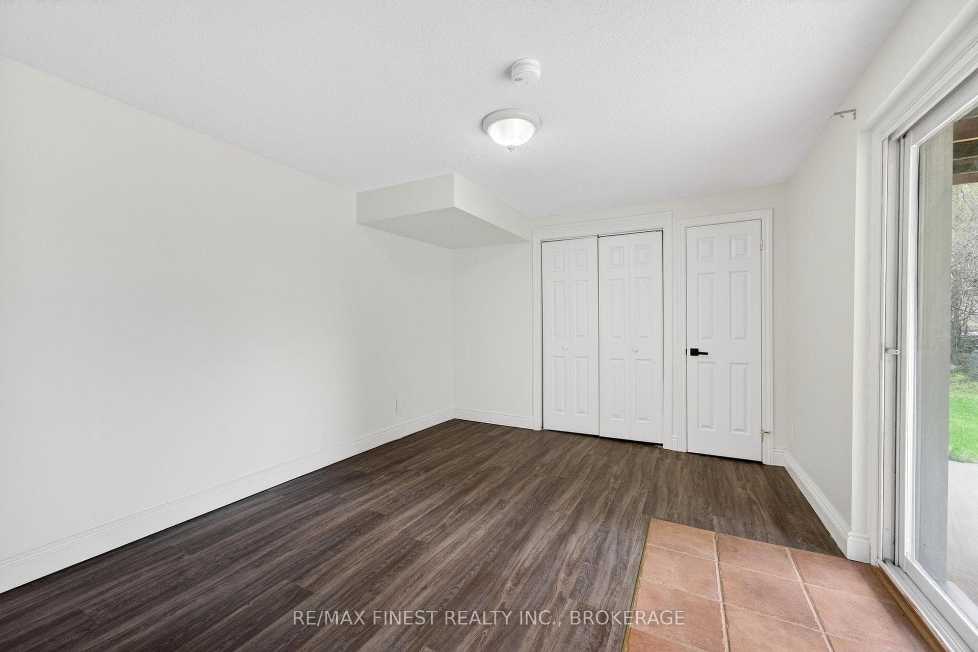 8 Sunrise Court photo 24
