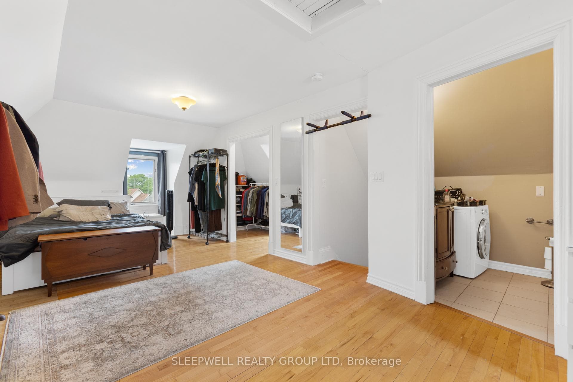 86 Fourth Avenue photo 17