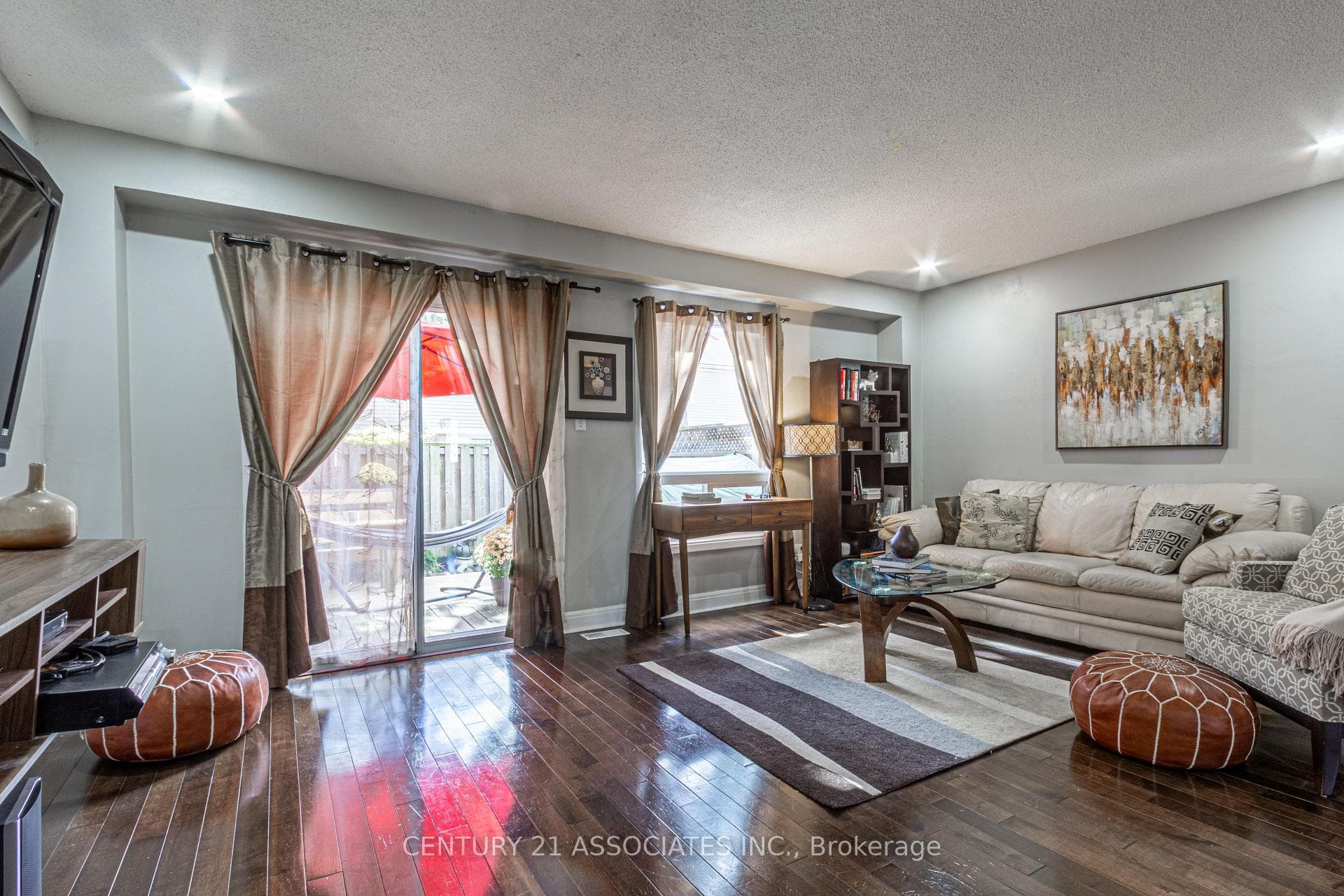 2079 The Collegeway N/A Unit 29 photo 17
