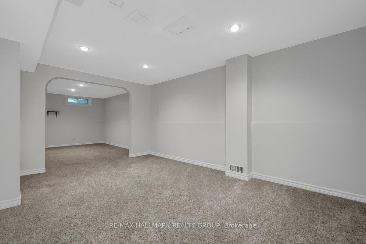 126 Dossetter Way photo 39