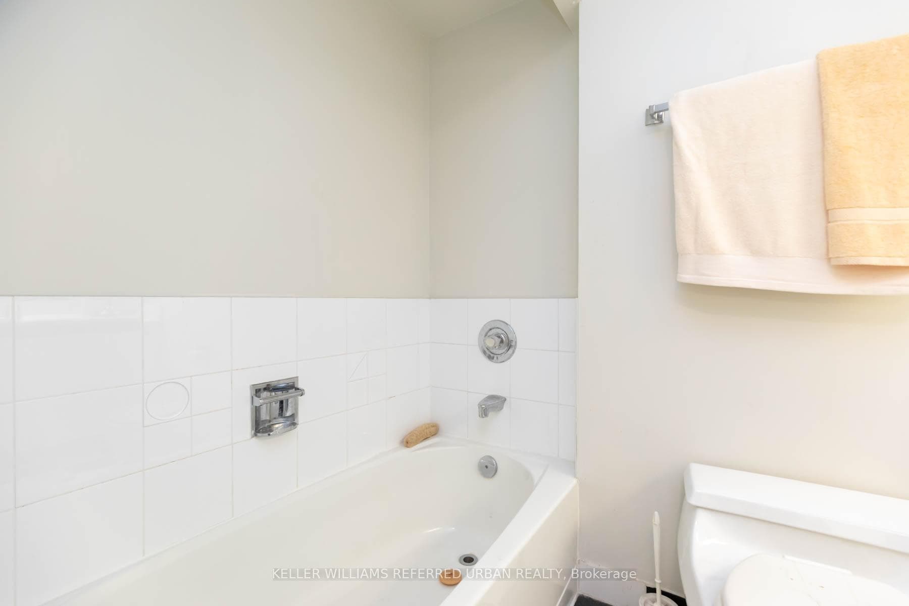 77 Harbour Square Unit 2910 photo 18