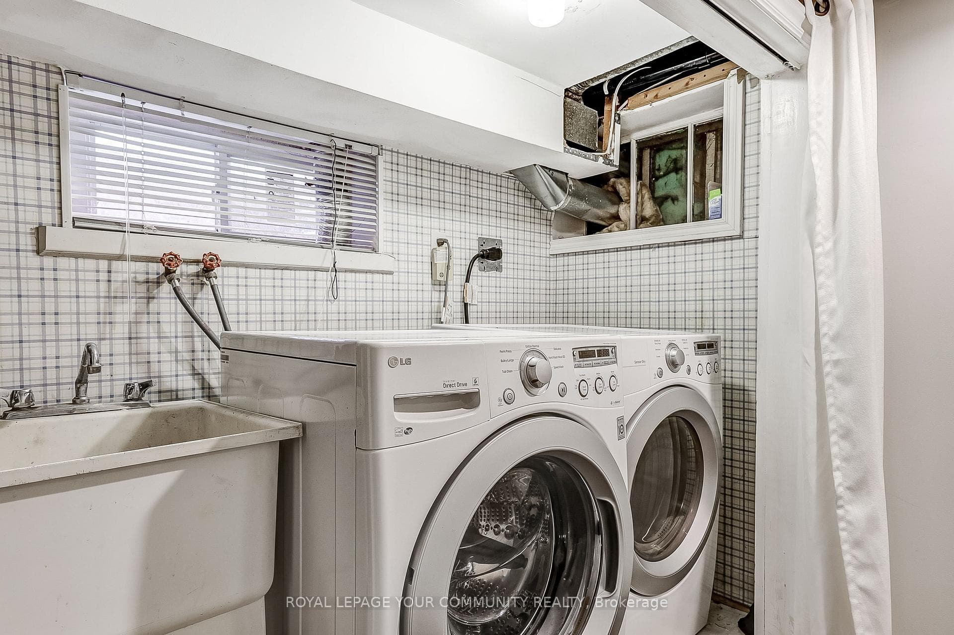 195 Woodmount Avenue photo 27