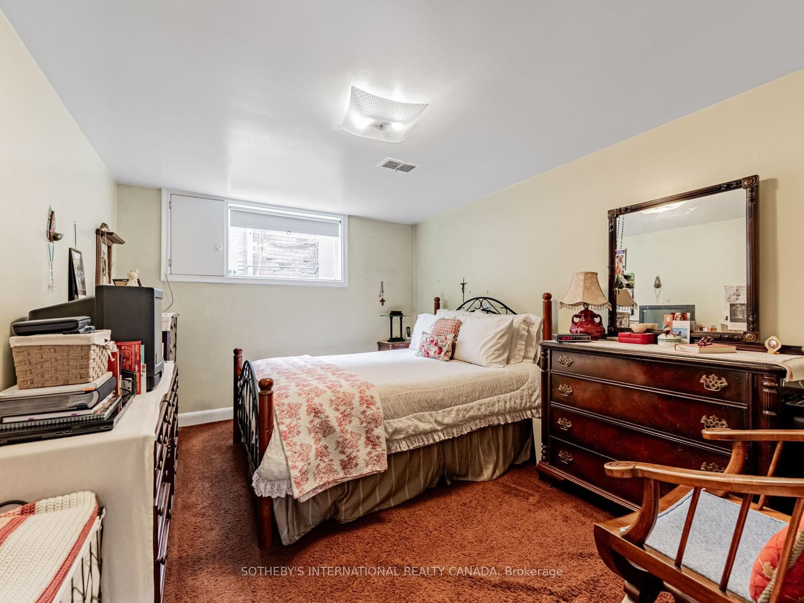 200 Cortleigh Boulevard photo 30