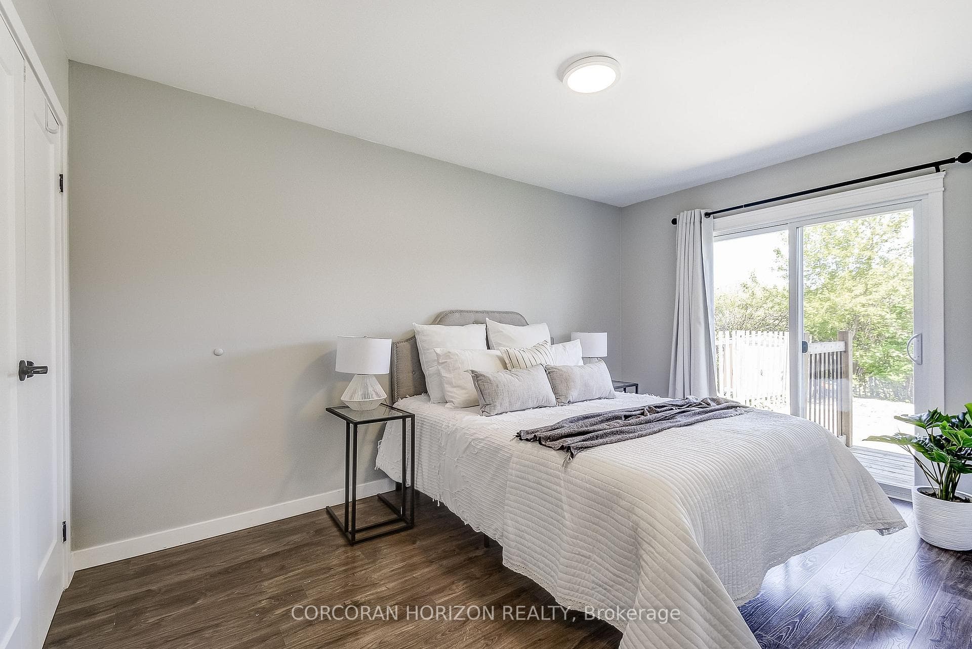11 Thorncliff Drive photo 17