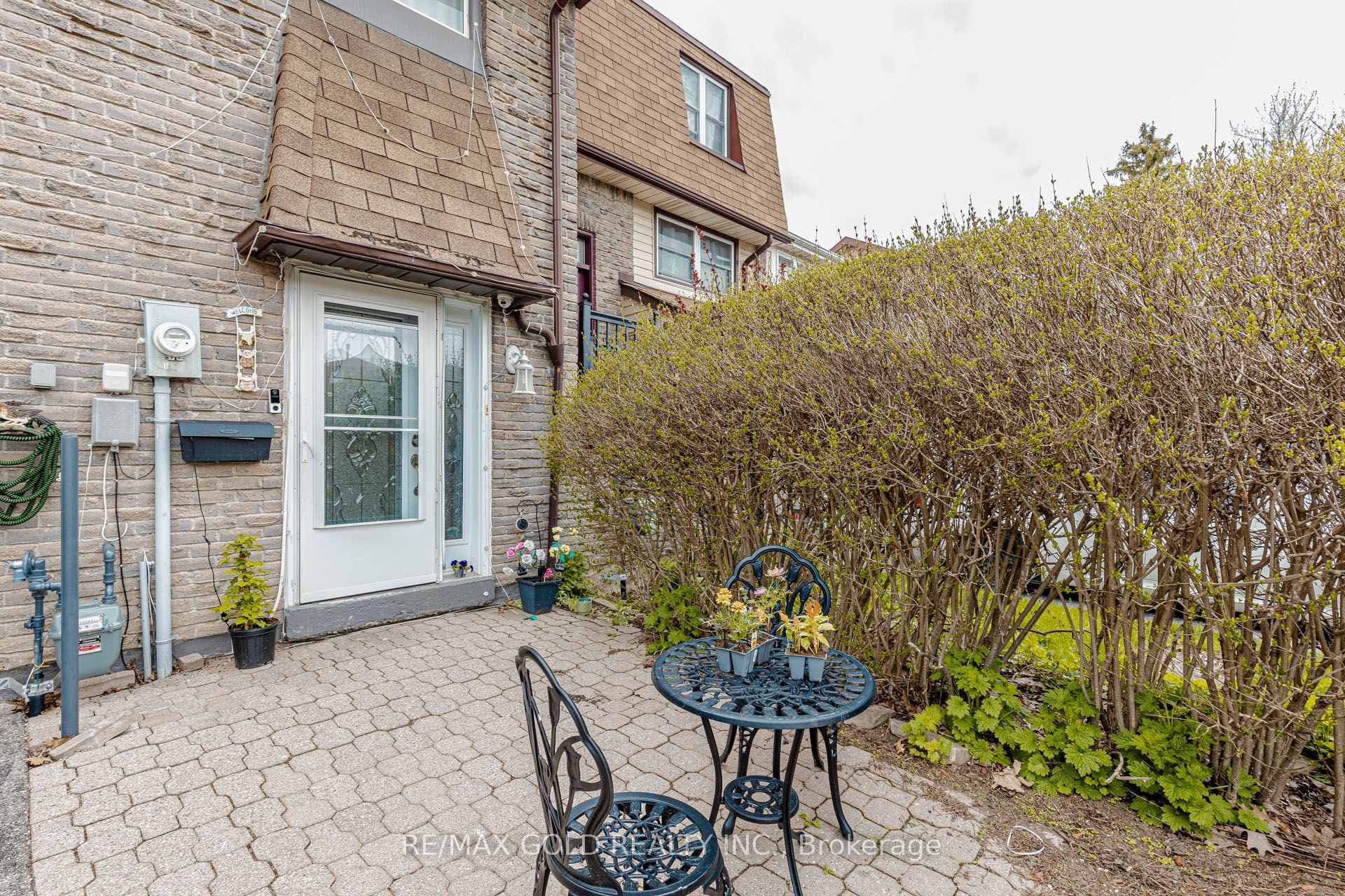 27 Fanshawe Drive photo 3