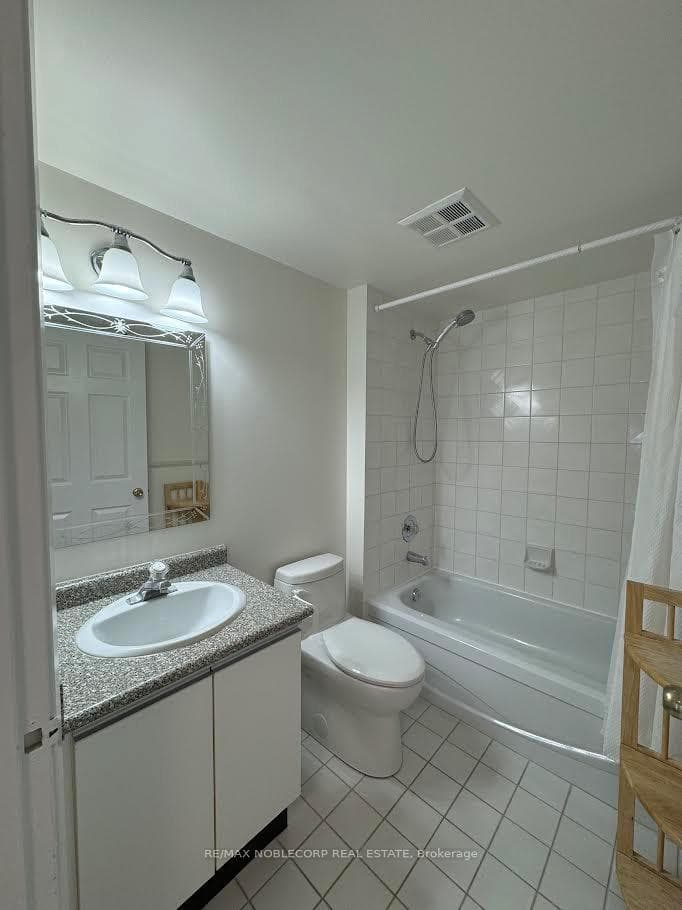 298 Jarvis Street Unit 307 photo 9