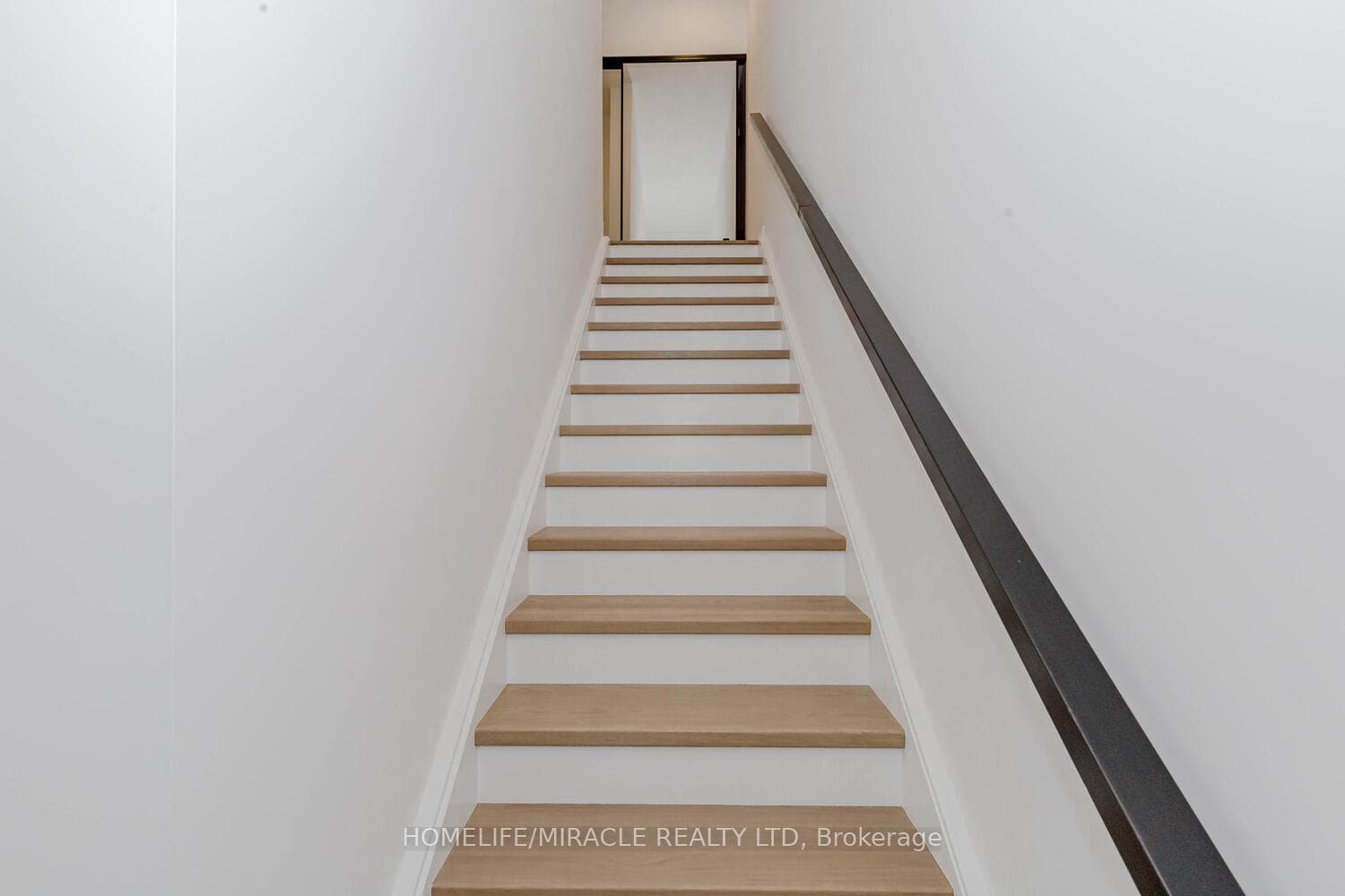 20 Lagerfeld Drive Unit 11 photo 23