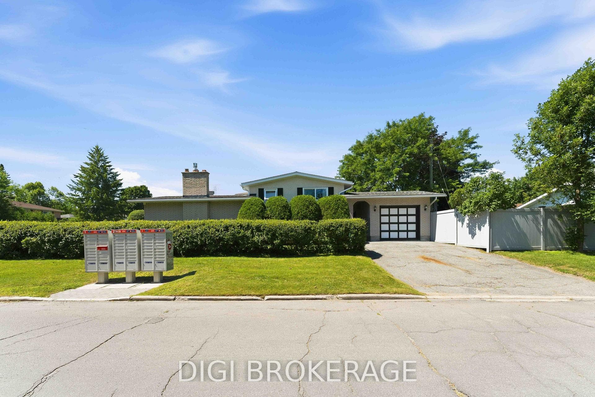 737 Southmore Drive photo 6