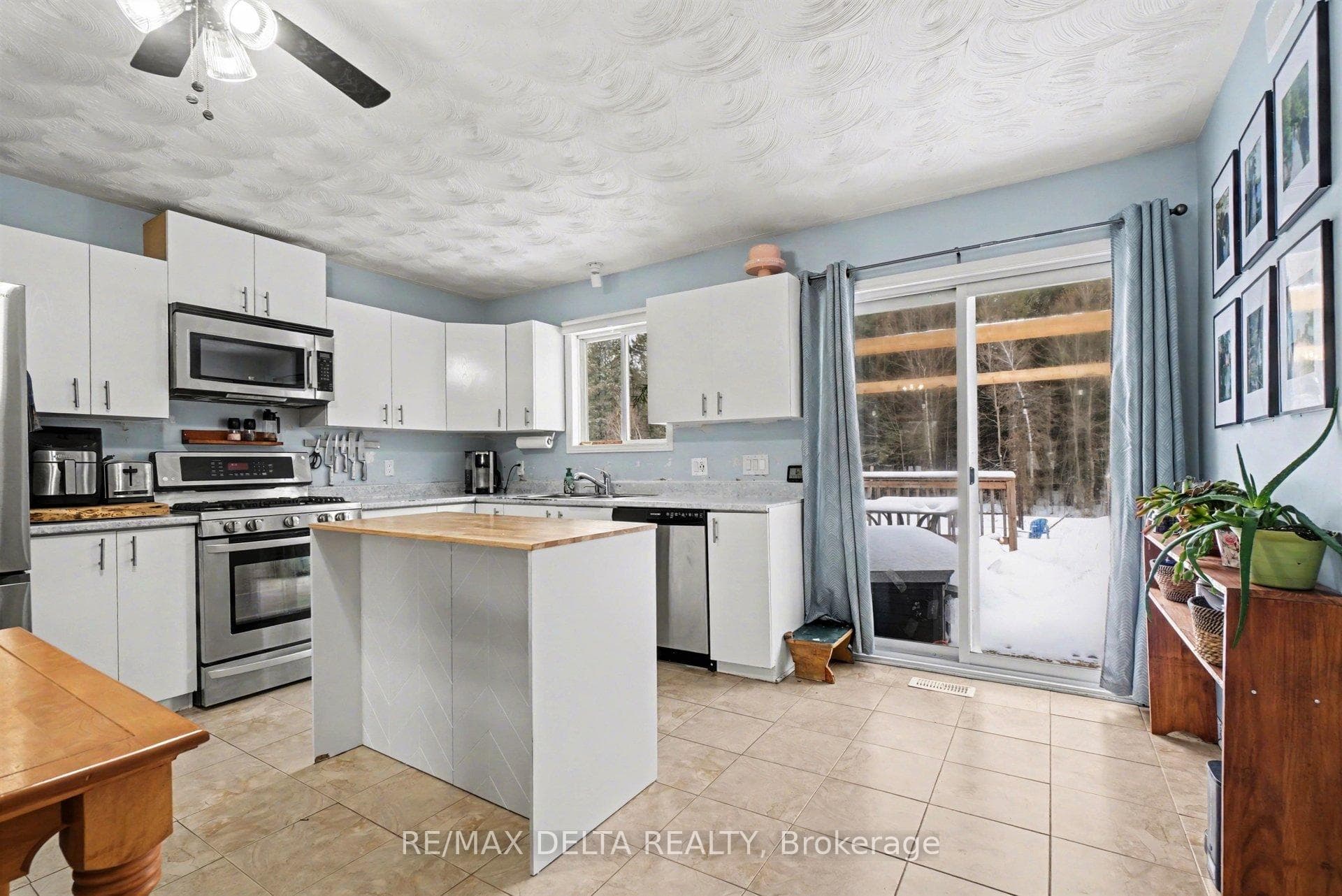 542A Devista Boulevard photo 11