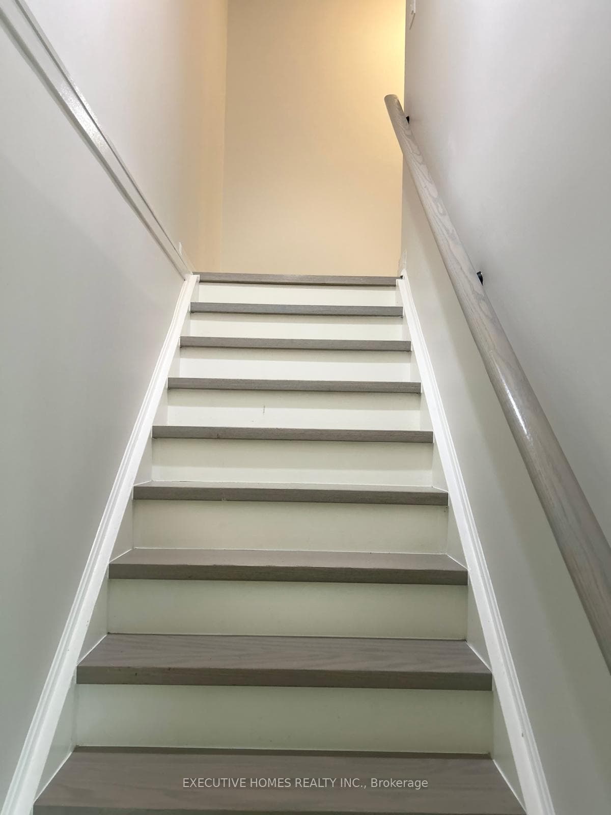 47 Erindale Drive photo 15