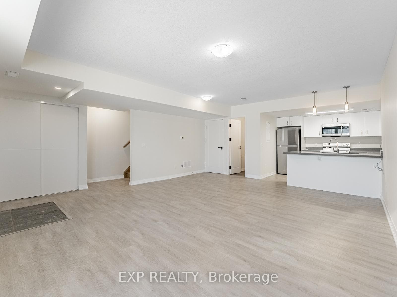 370 Fisher mills Road Unit C01 photo 5
