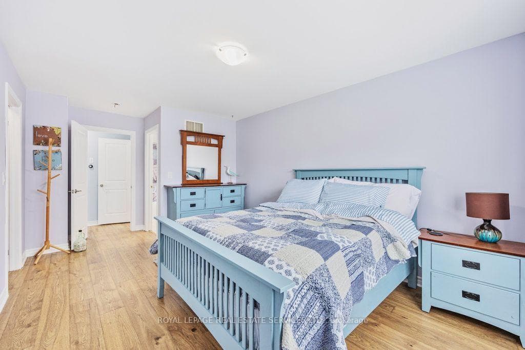 74 Robert Street photo 13