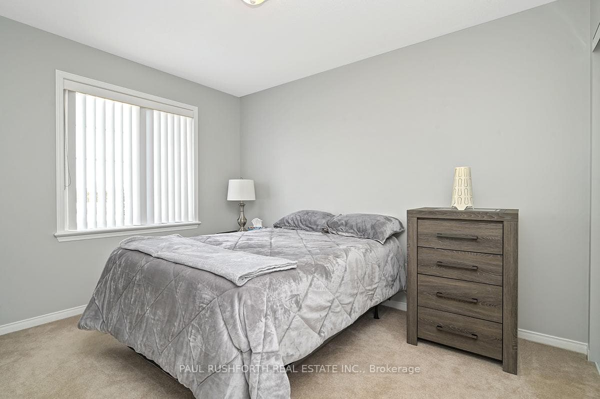 654 Kilbirnie Drive photo 18