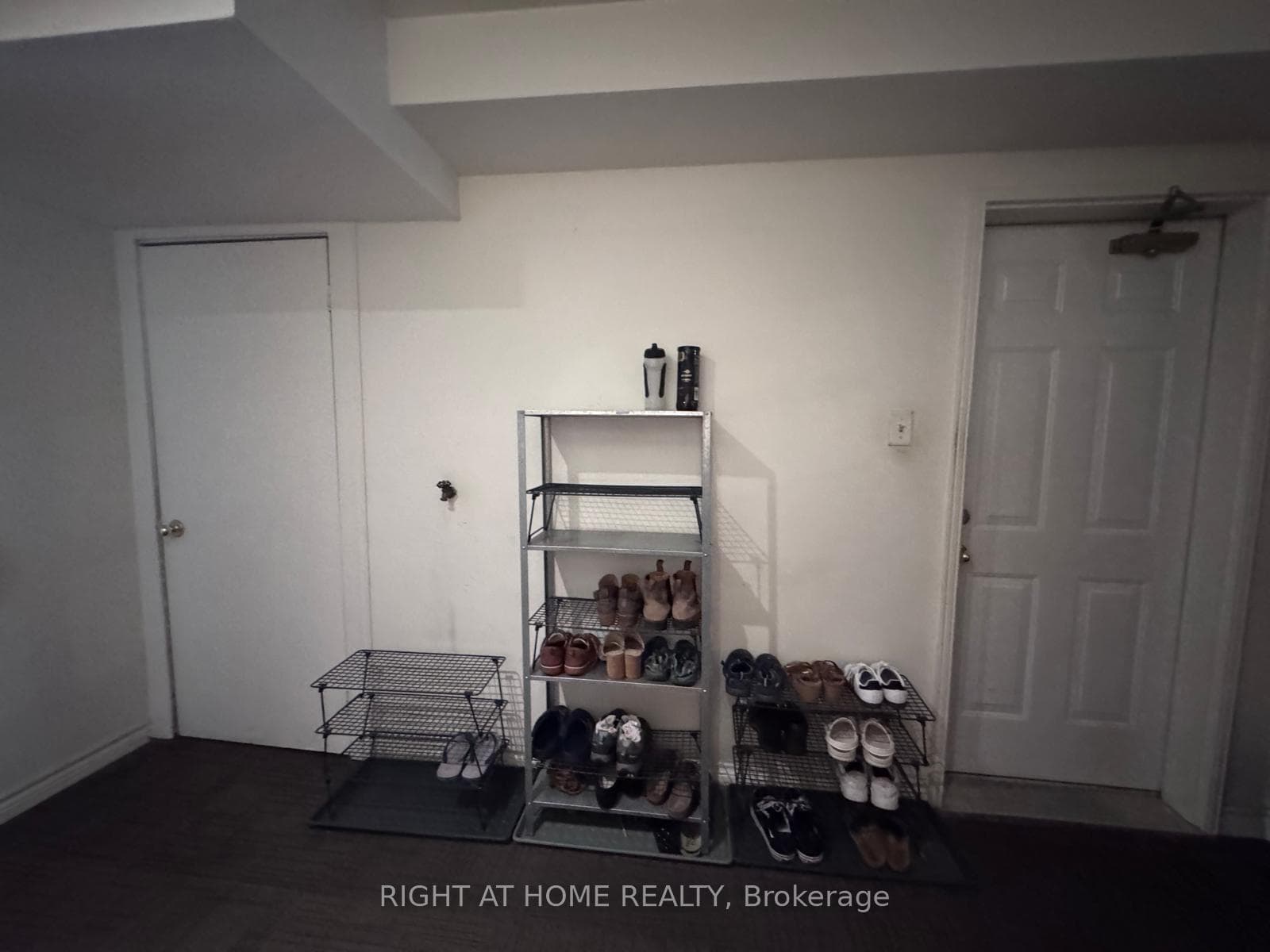 2-116 Evans Avenue photo 31
