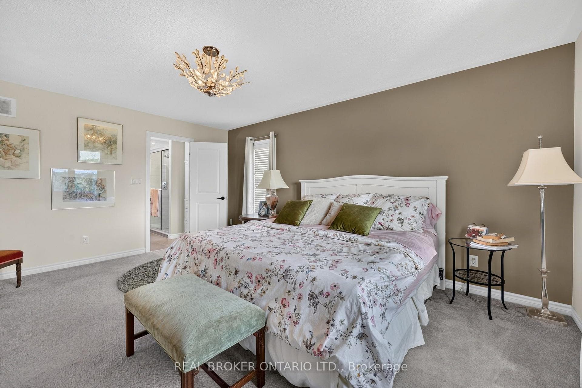 36 Beverly Street photo 18