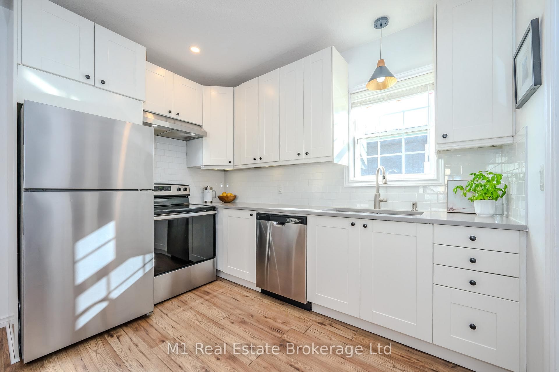 16 Hooper Street photo 14