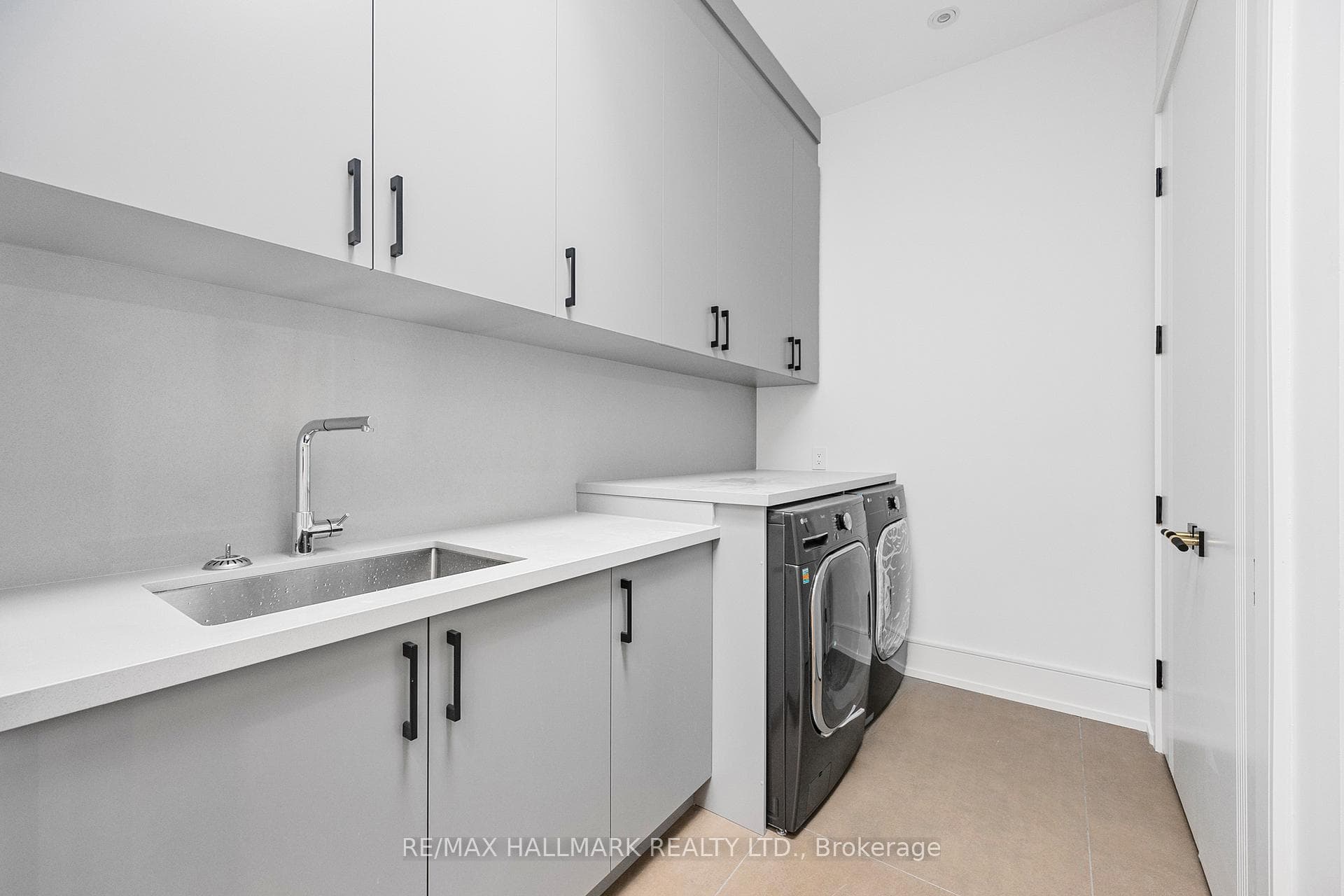 287 Hillcrest Avenue photo 39