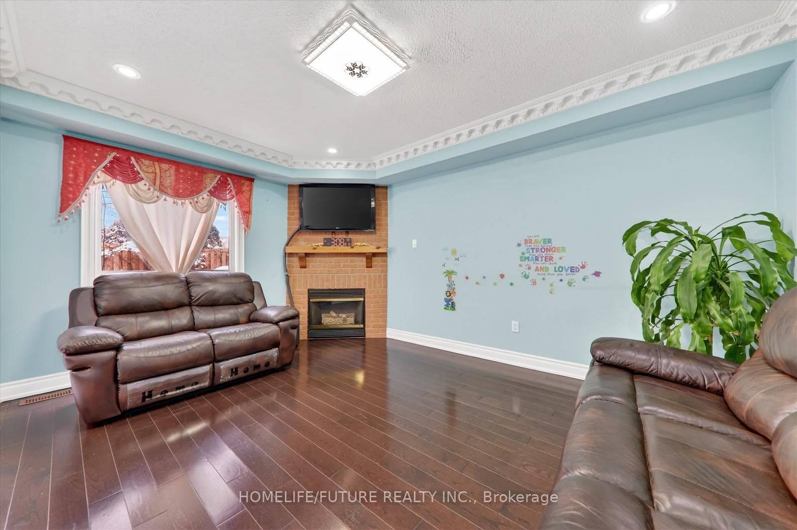 118 Doubtfire Crescent photo 12