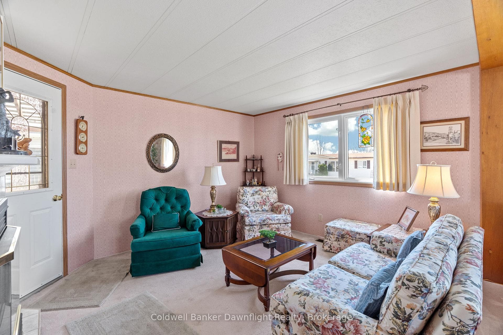 46 Redford Drive photo 6
