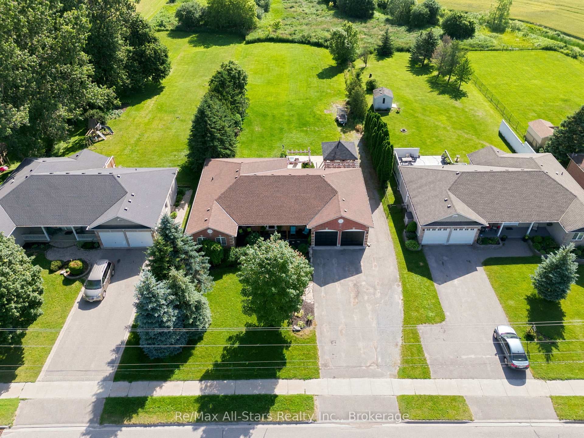 13579 Old Simcoe Road photo 3