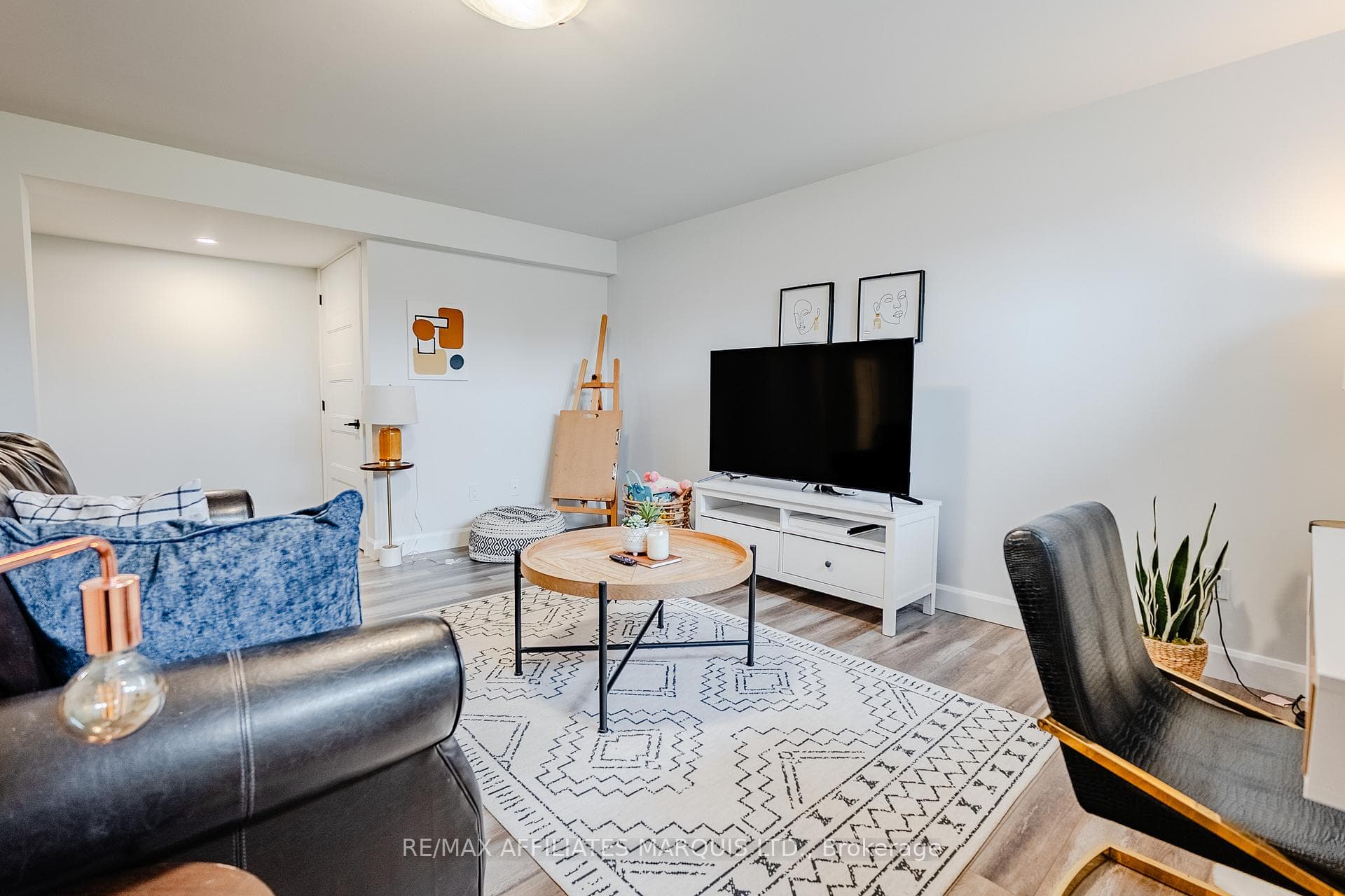 269 Gillis Avenue photo 35