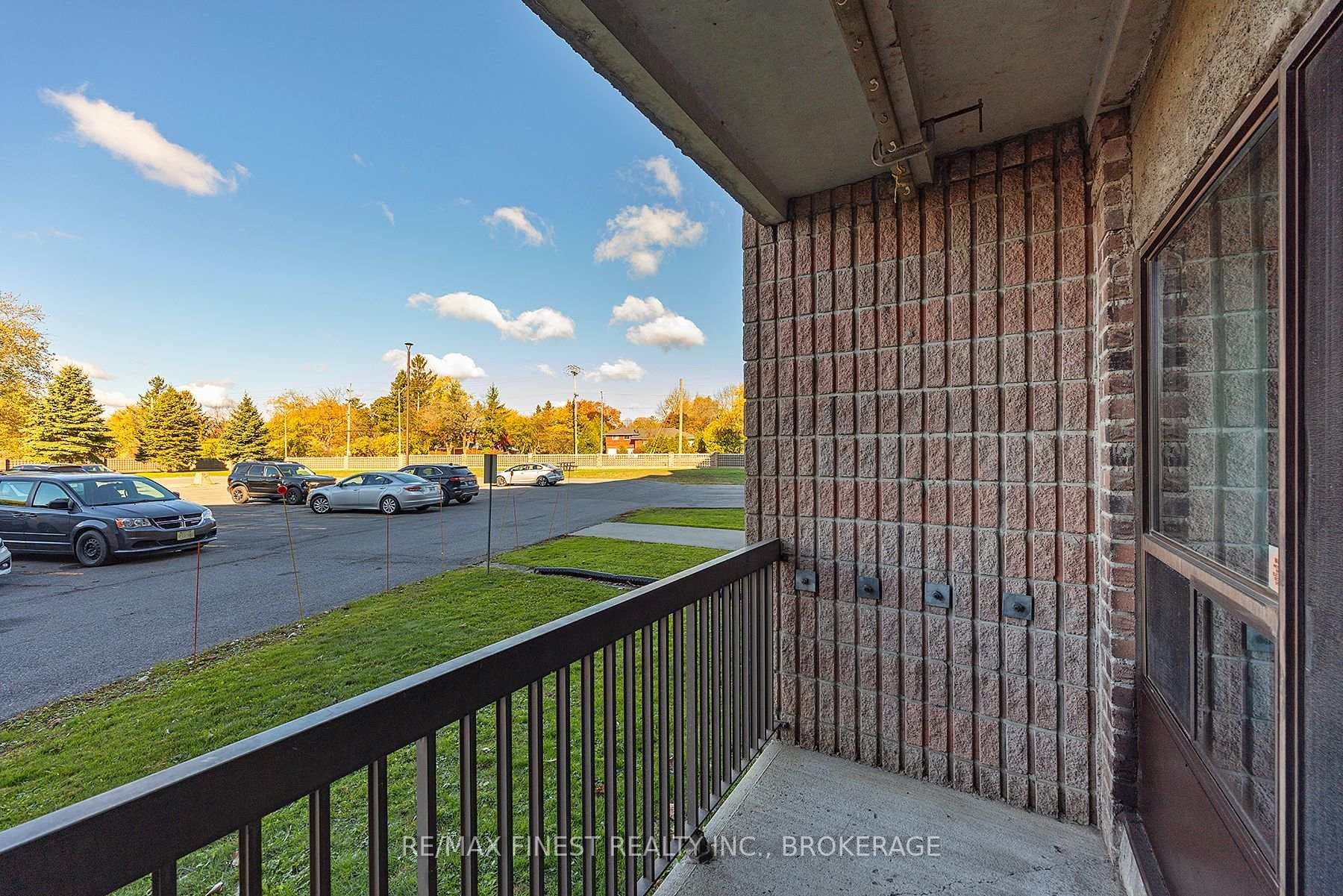 17 Eldon Hall Place Unit 104 photo 31