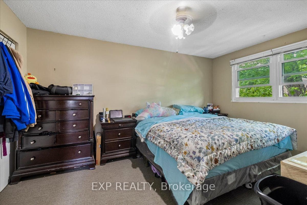 80 Maclennan Avenue photo 35