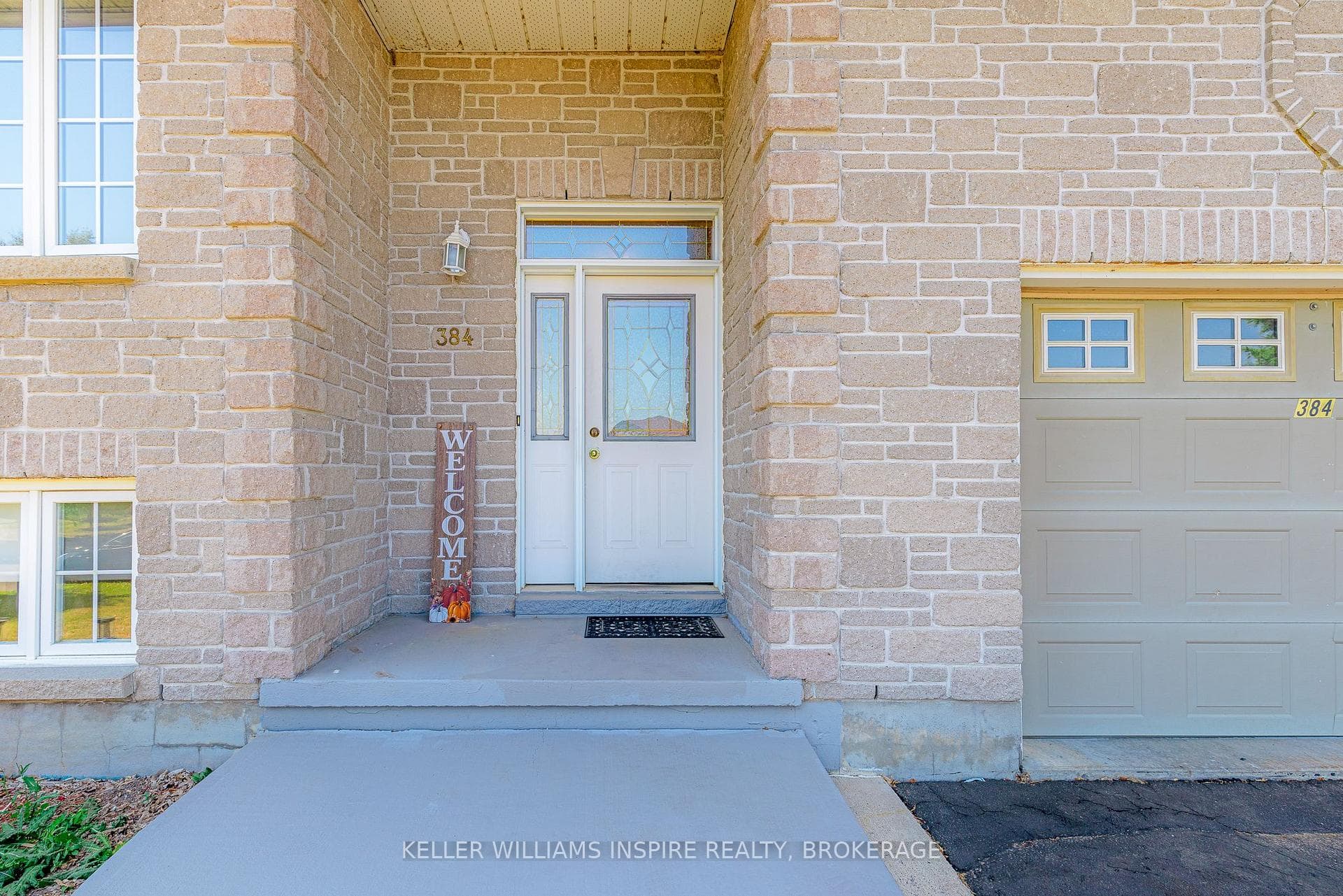 384 Dolshire Street photo 6