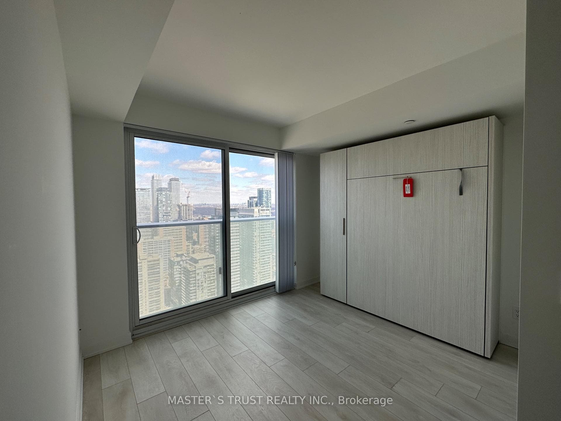 501 YONGE Street Unit 4904 photo 4