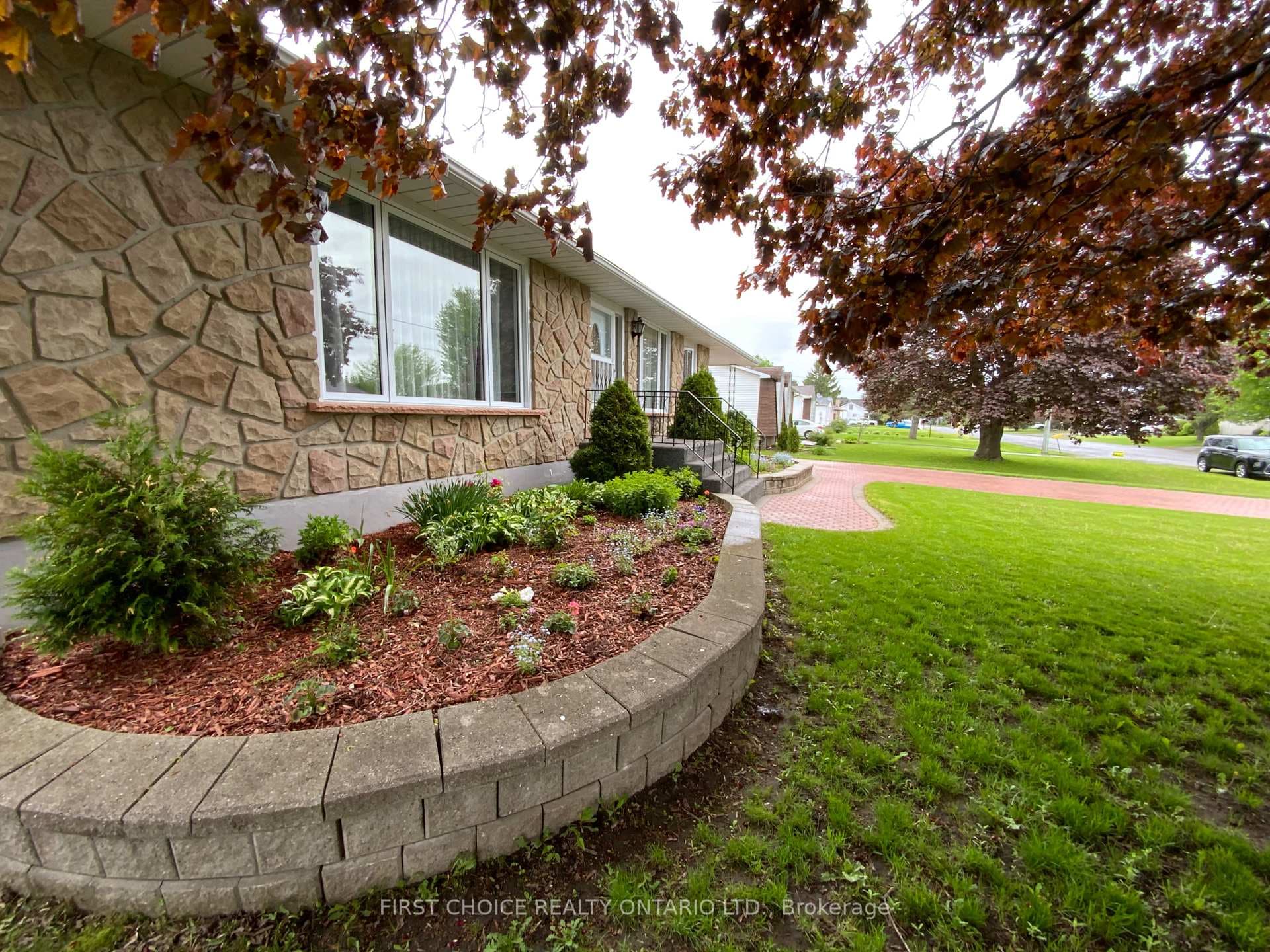 20 Dollard Street photo 4